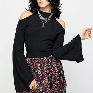 Disturbia Elixir Tie Back CropTop black ribbed open back cold shoulder plus size